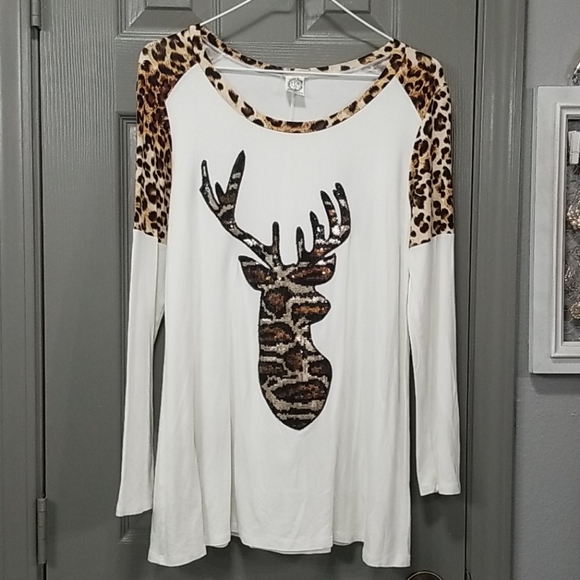 🍀Sequin Deer Blouse - Picture 1 of 1